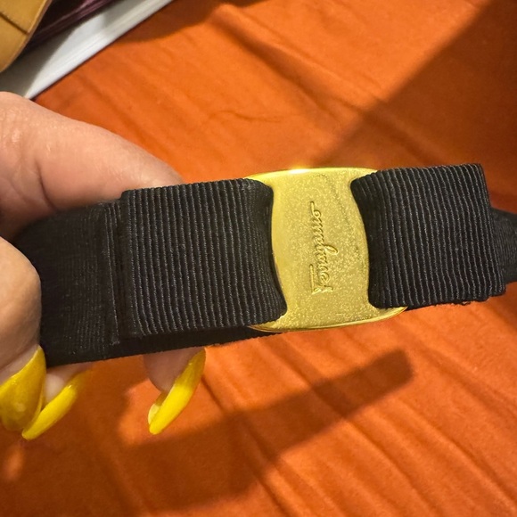 Ferragamo Black and Gold Headband - Picture 7 of 7